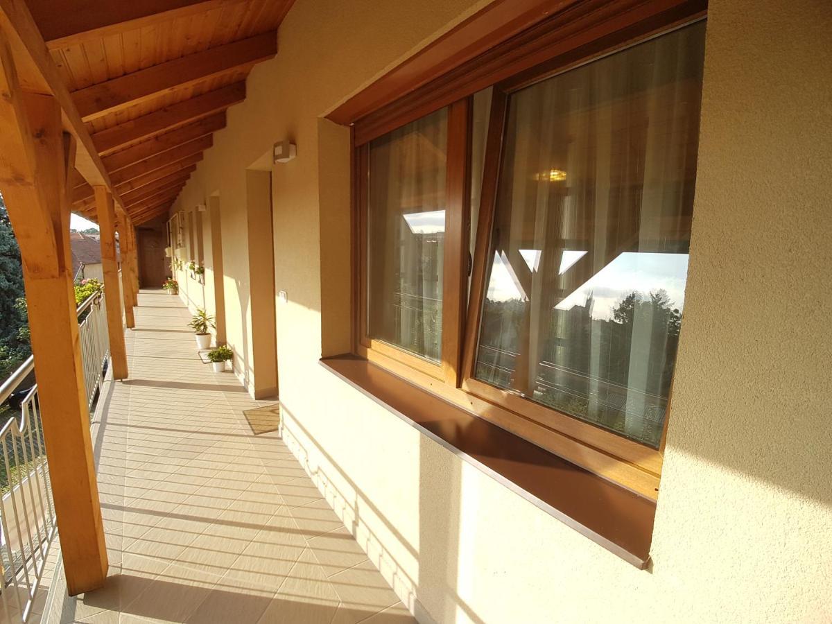 Dorci Apartman 凯斯特海伊 外观 照片